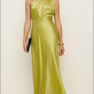 Elegant Green One-Shoulder Dress